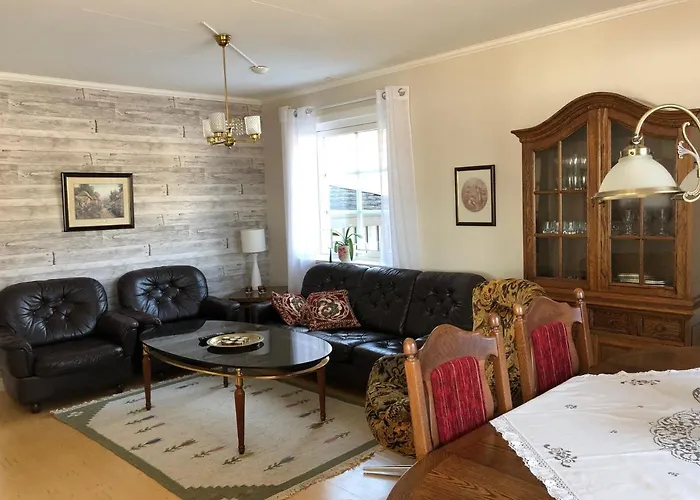 Villa Utanfoer Oernskoeldsvik, Hoega Kusten